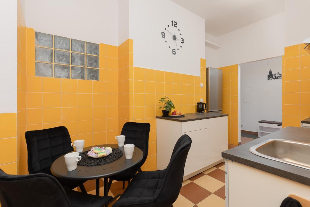 Metro Plac Wilsona Apartments Mickiewicza By Noclegi Renters Warschau Buitenkant foto