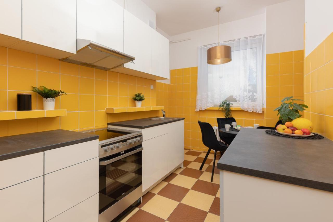 Metro Plac Wilsona Apartments Mickiewicza By Noclegi Renters Warschau Buitenkant foto
